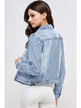 Load image into Gallery viewer, Light Wash Denim Jacket
